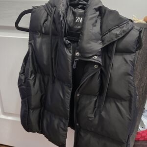 Zara Black Puffer Vest